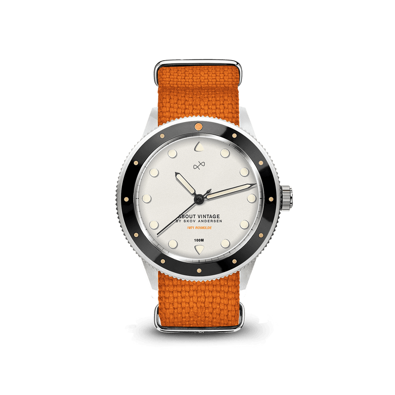 1971 Stagediver, Steel / Off White – 36mm