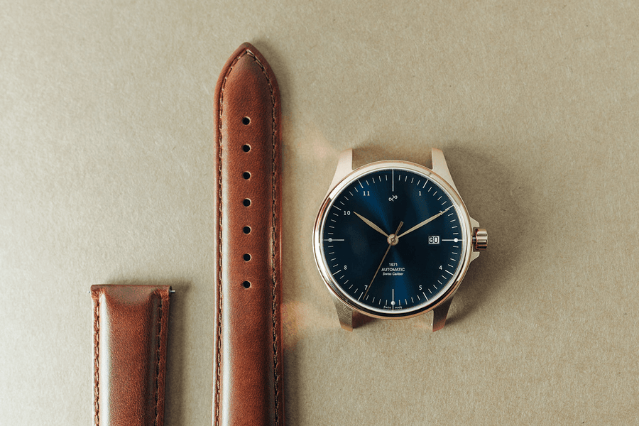 1971 Automatic, Rose Gold / Night Blue - Swiss Made | 日本までの